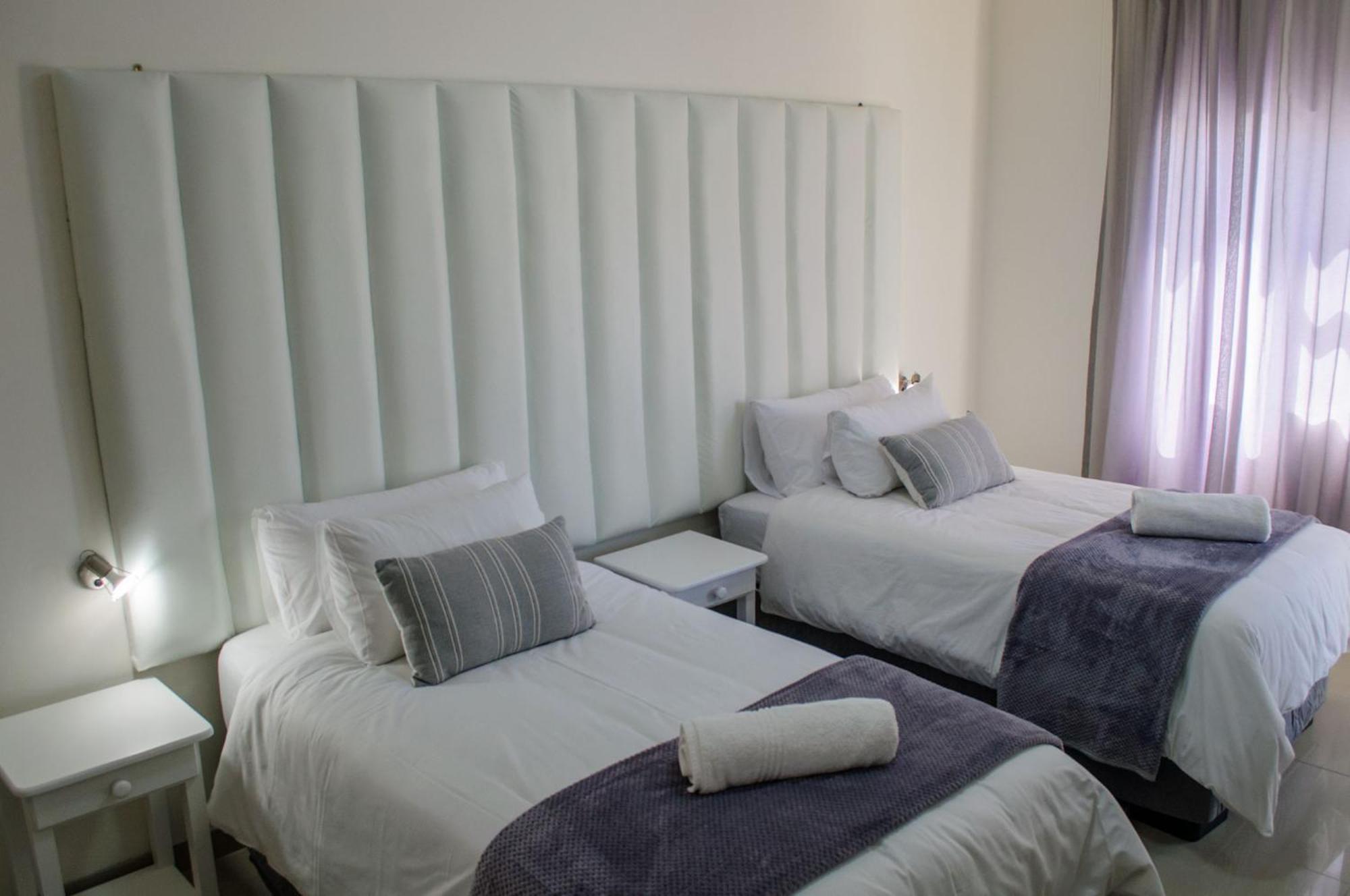 Shark Island Guesthouse Luderitz ภายนอก รูปภาพ