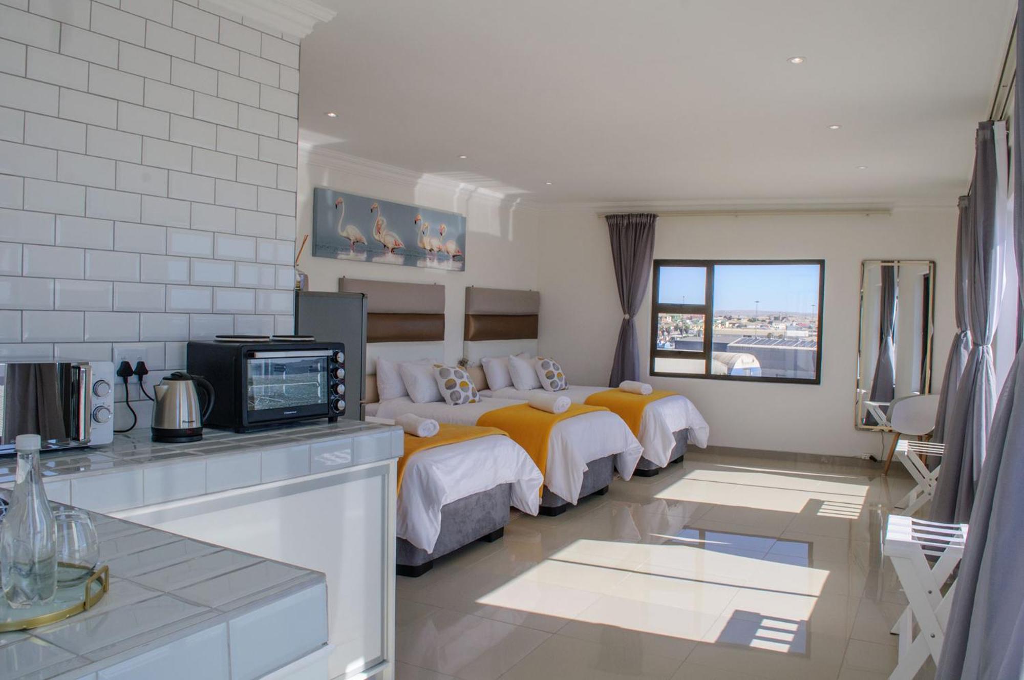 Shark Island Guesthouse Luderitz ภายนอก รูปภาพ