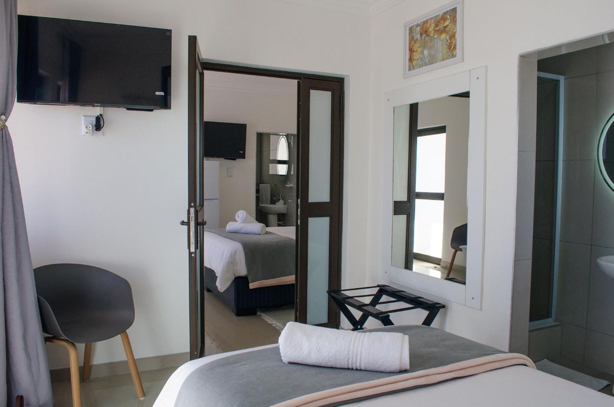 Shark Island Guesthouse Luderitz ภายนอก รูปภาพ