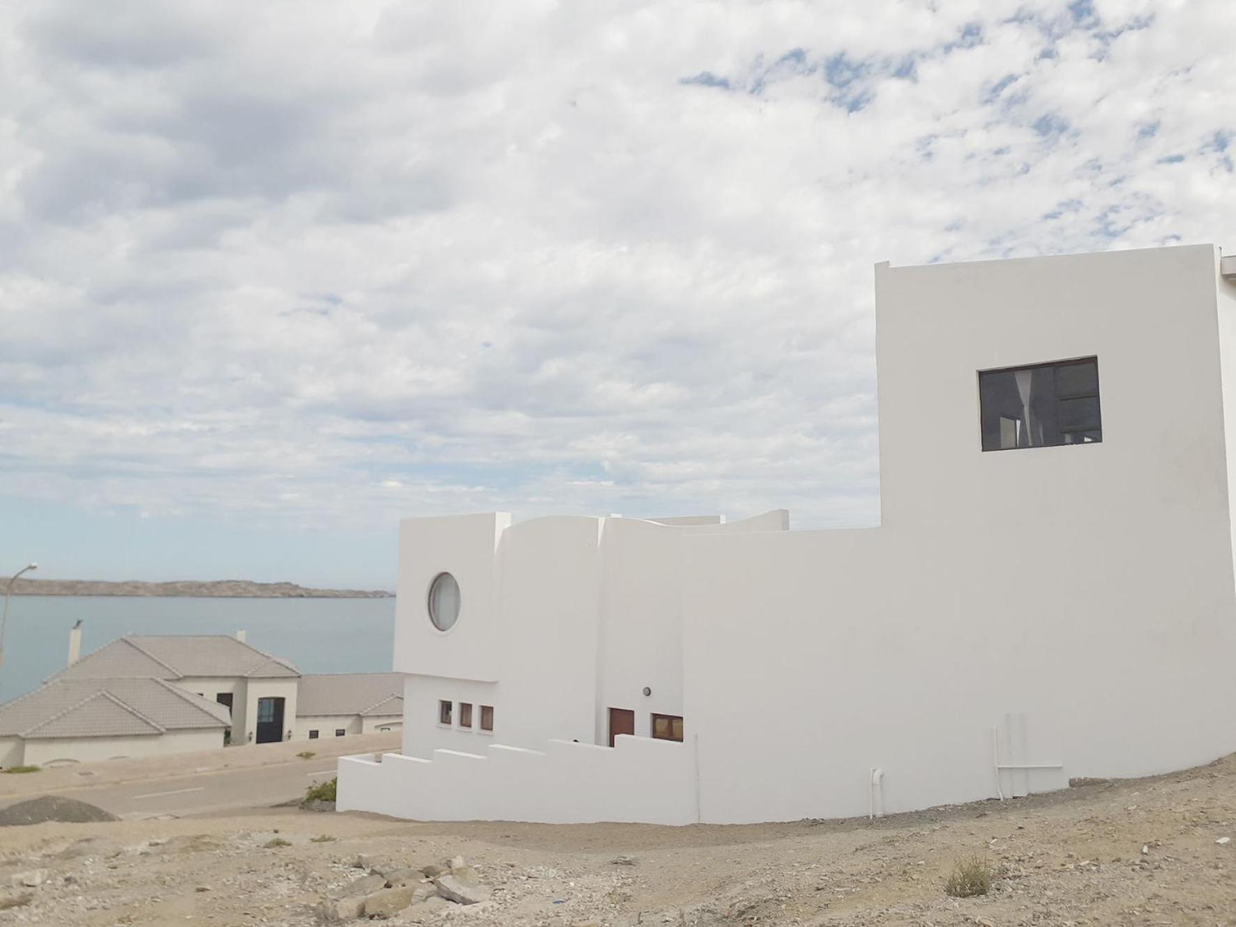 Shark Island Guesthouse Luderitz ภายนอก รูปภาพ